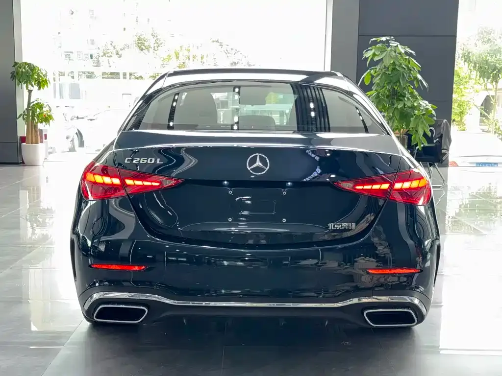 Mercedes-Benz C-Class — фото 2