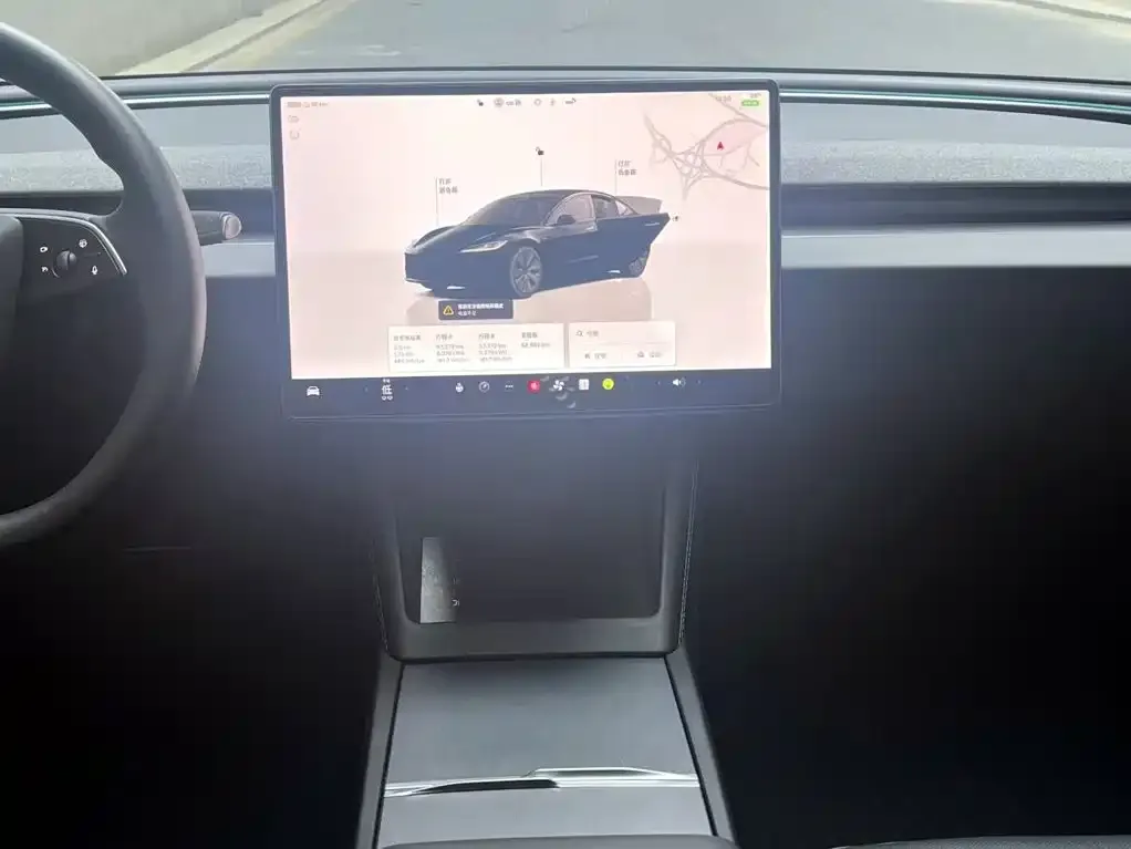 Tesla Model 3 — фото 3