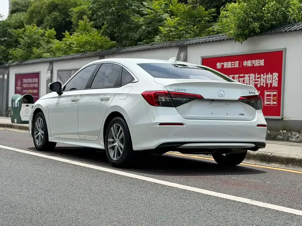 Honda Civic — фото 5