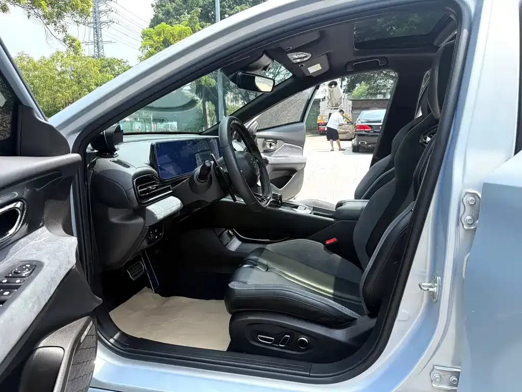 GAC Motor Shadow Leopard — фото 3