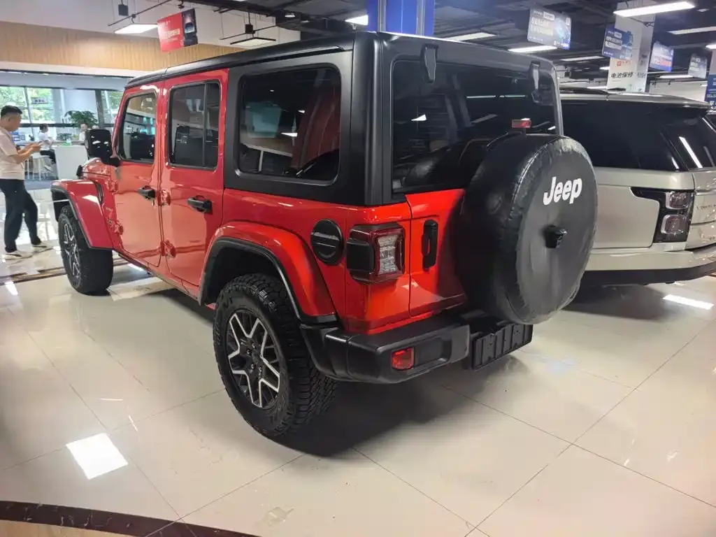Jeep Wrangler — фото 3