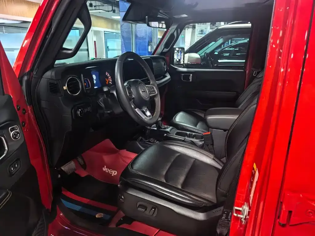 Jeep Wrangler — фото 9