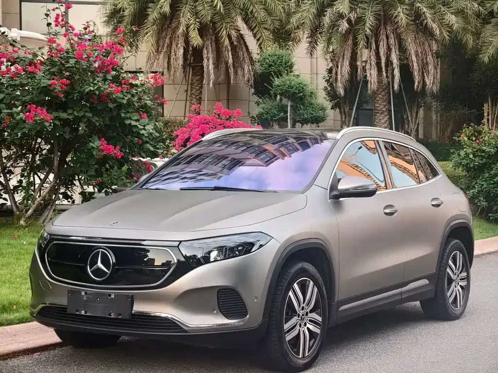 Mercedes-Benz EQA — фото 1