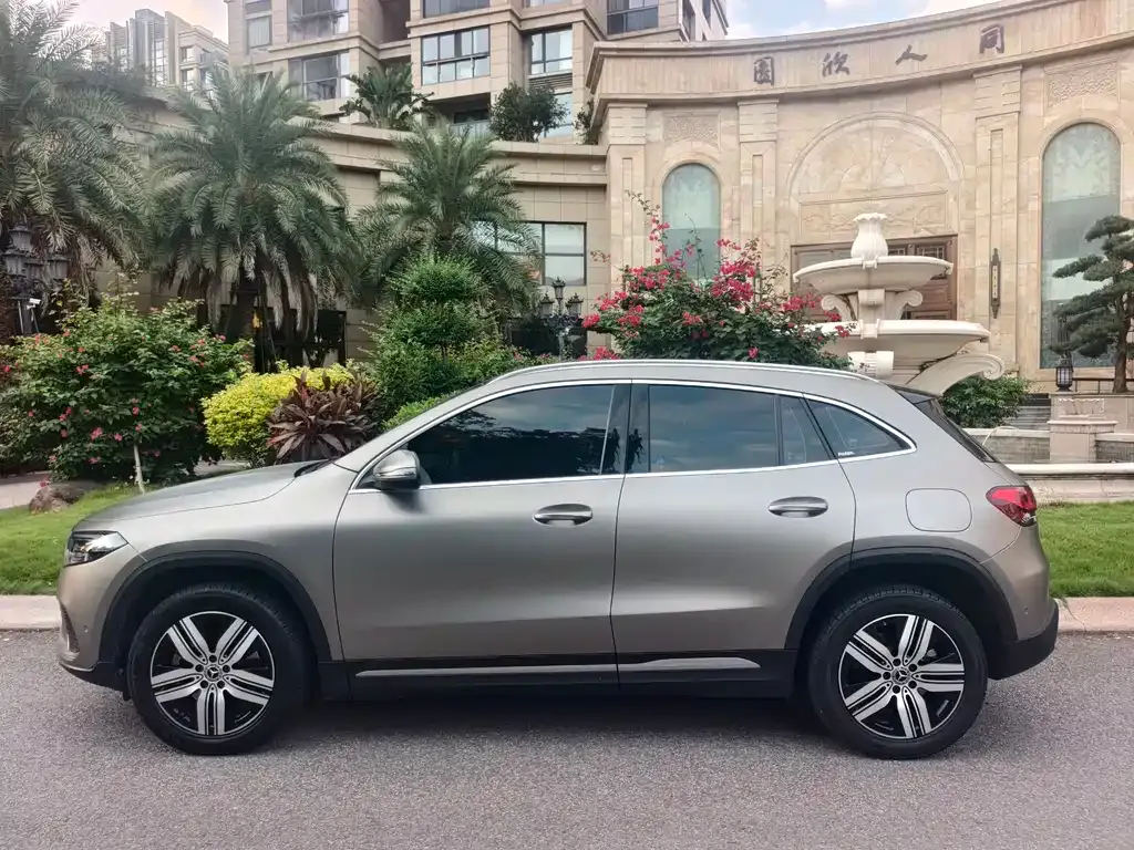 Mercedes-Benz EQA — фото 10