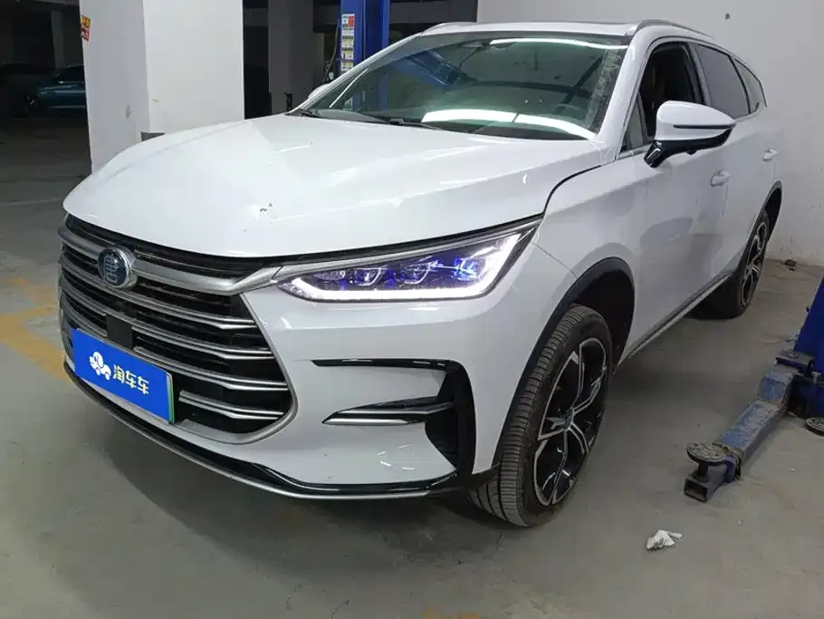 BYD Tang New Energy — фото 1
