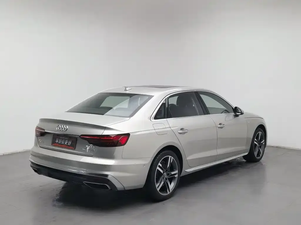 Audi A4L — фото 10