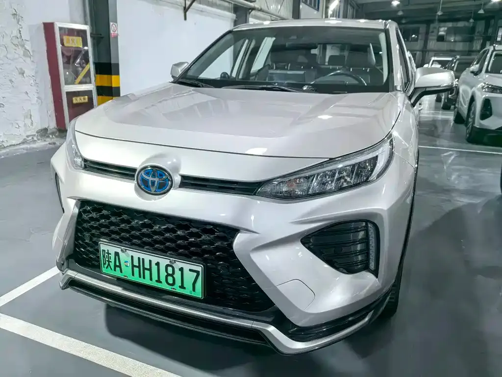 Toyota Wildlander — фото 2