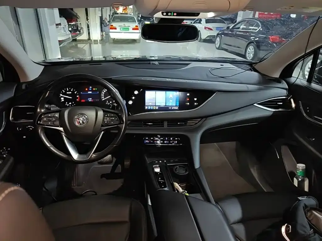 Buick Enclave — фото 10