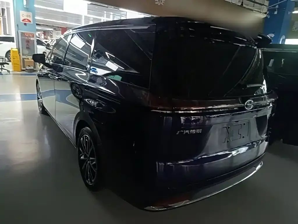 GAC Motor Trumpchi E8 PHEV — фото 4