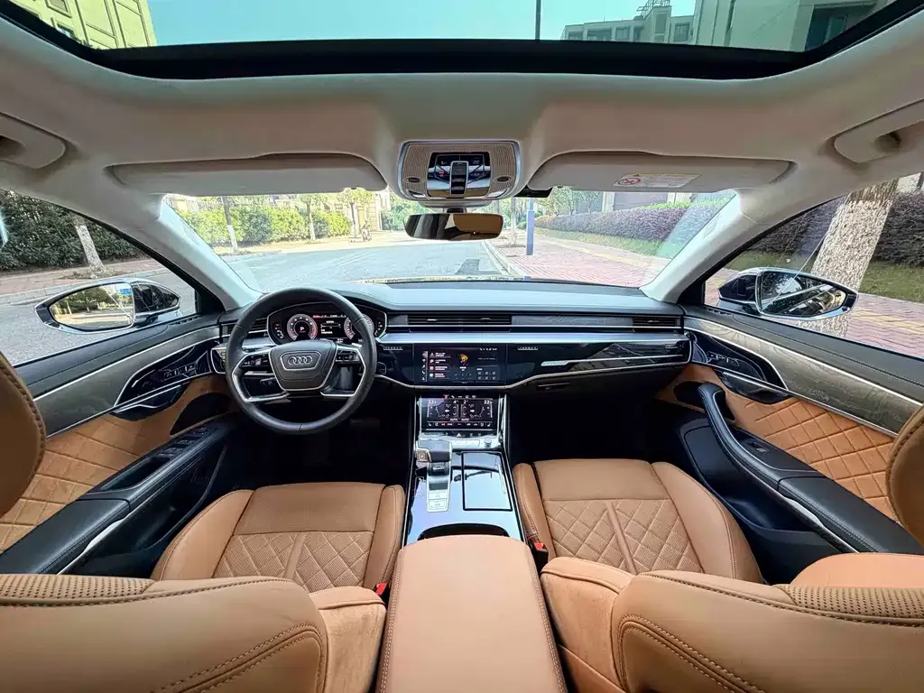 Audi A8 — фото 4