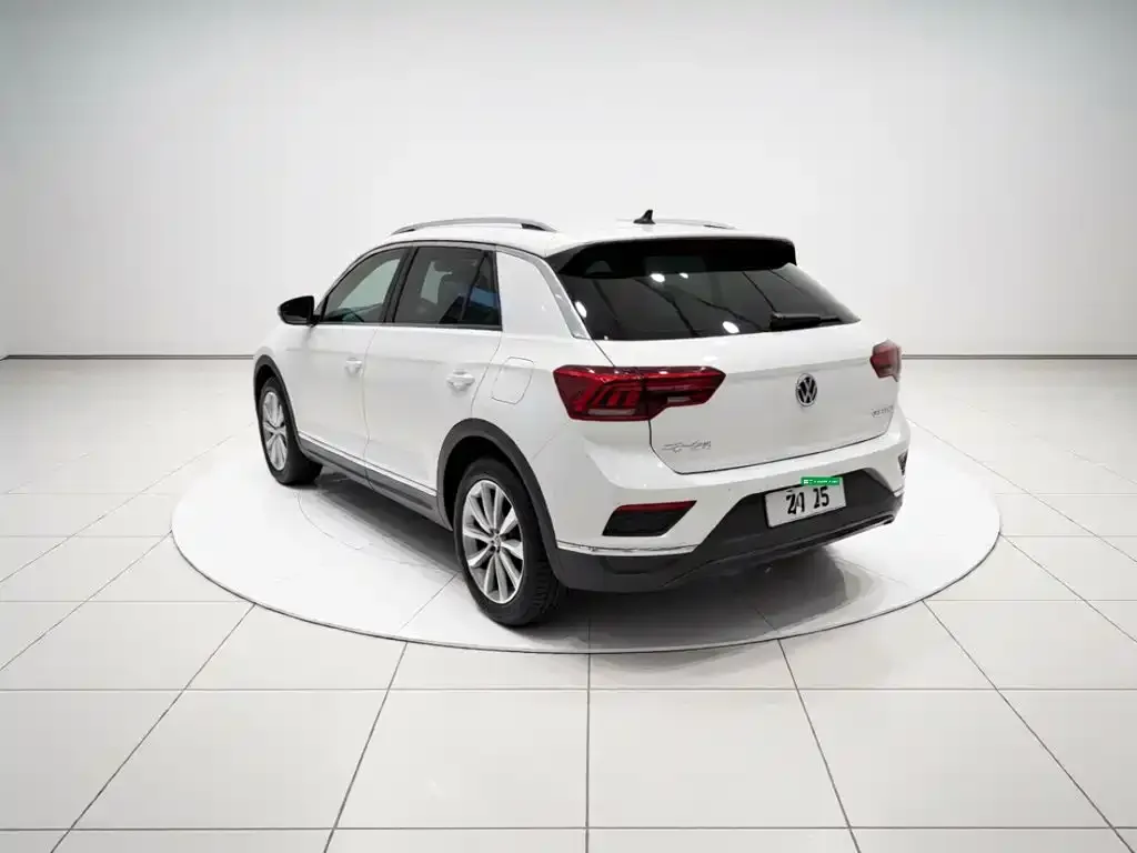 Volkswagen T-Roc — фото 3