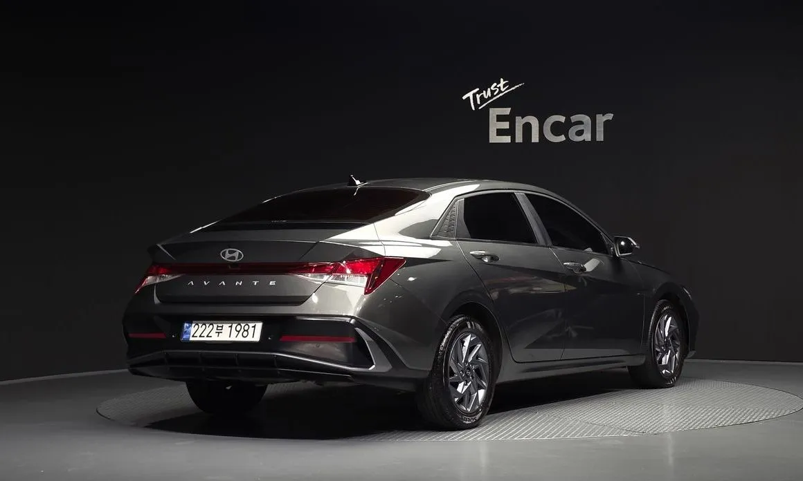 Hyundai AVANTE — фото 3