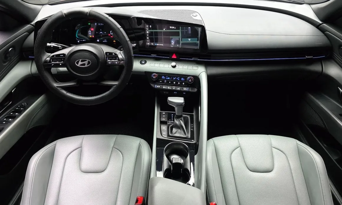 Hyundai AVANTE — фото 9