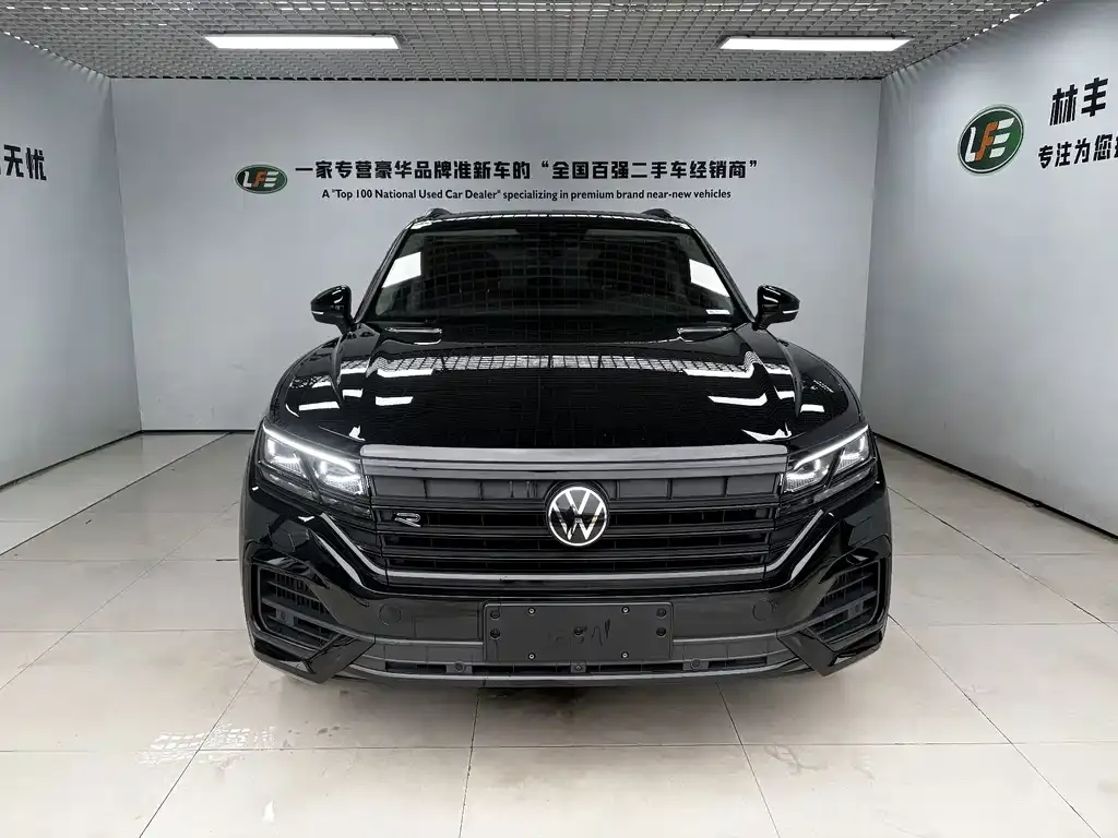 Volkswagen Touareg — фото 2
