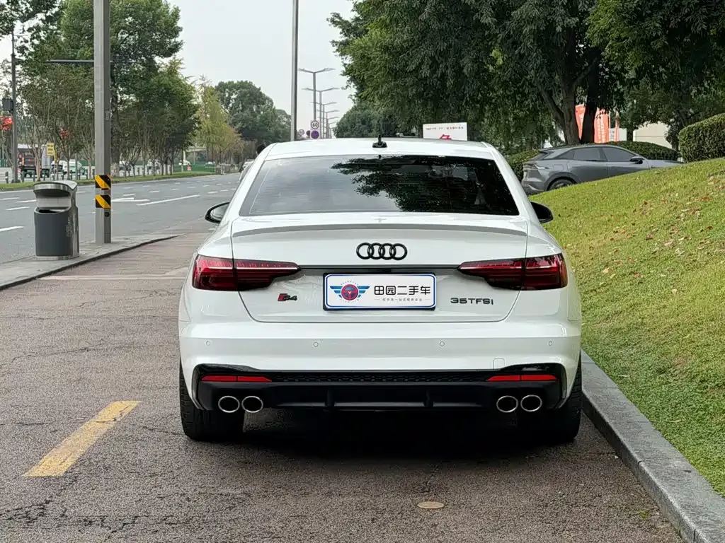 Audi S4 — фото 4