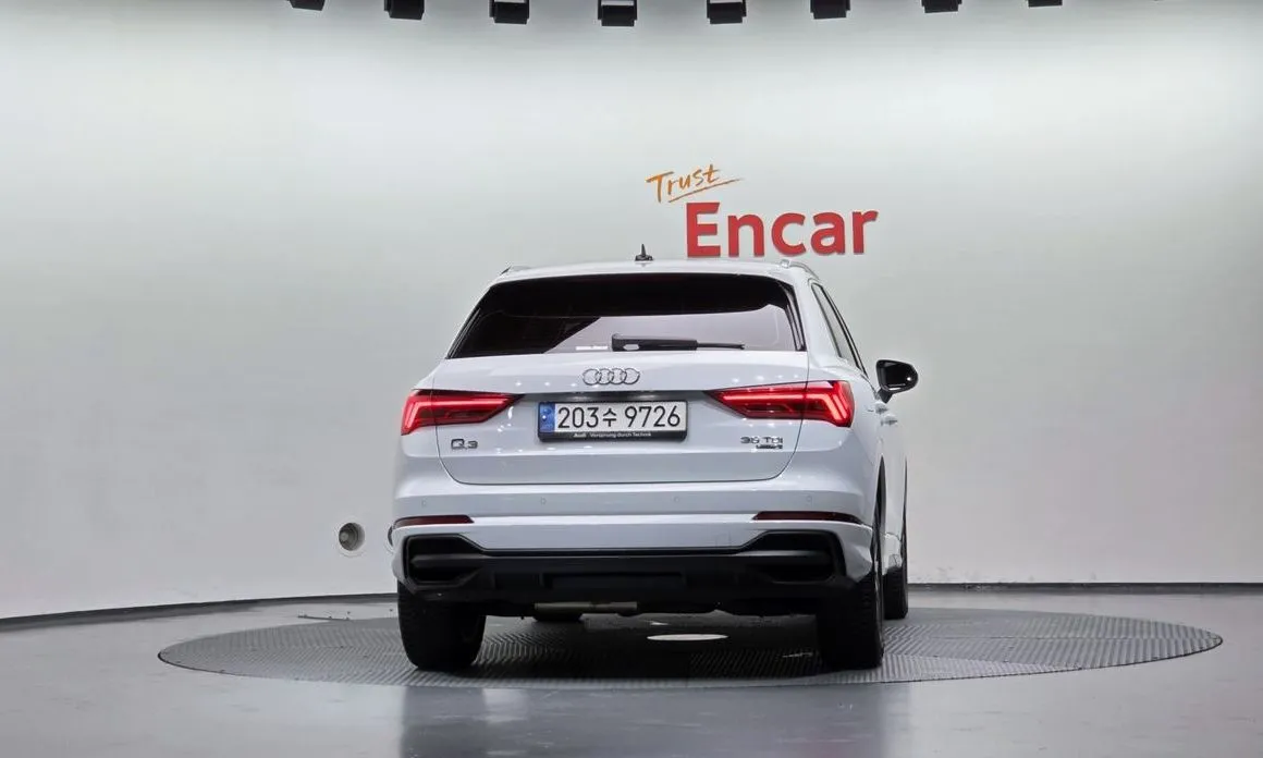 Audi Q3 — фото 3