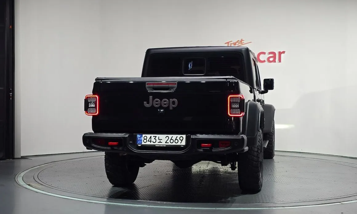 Jeep Gladiator — фото 2