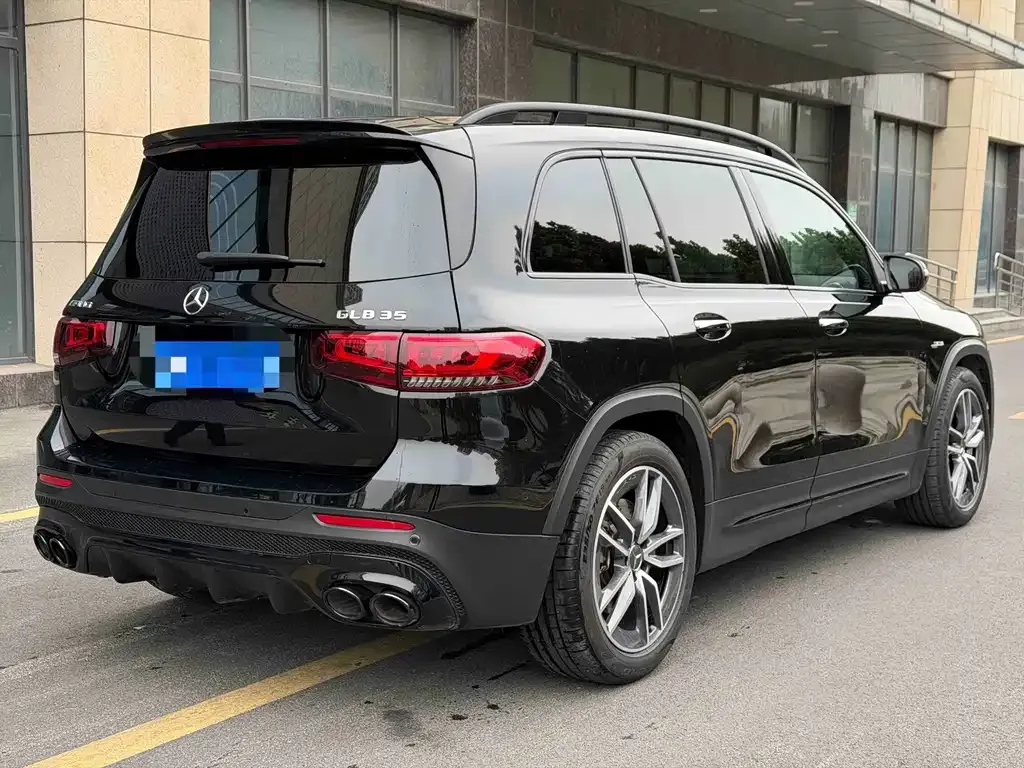Mercedes-Benz GLB AMG — фото 9