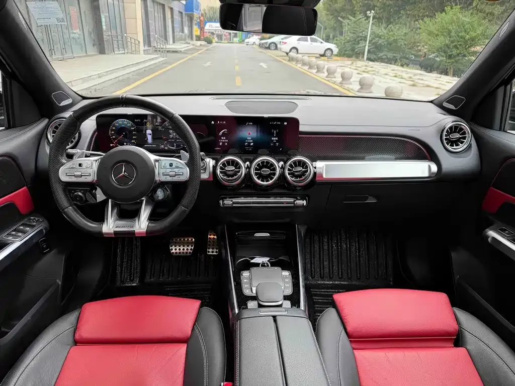 Mercedes-Benz GLB AMG — фото 8