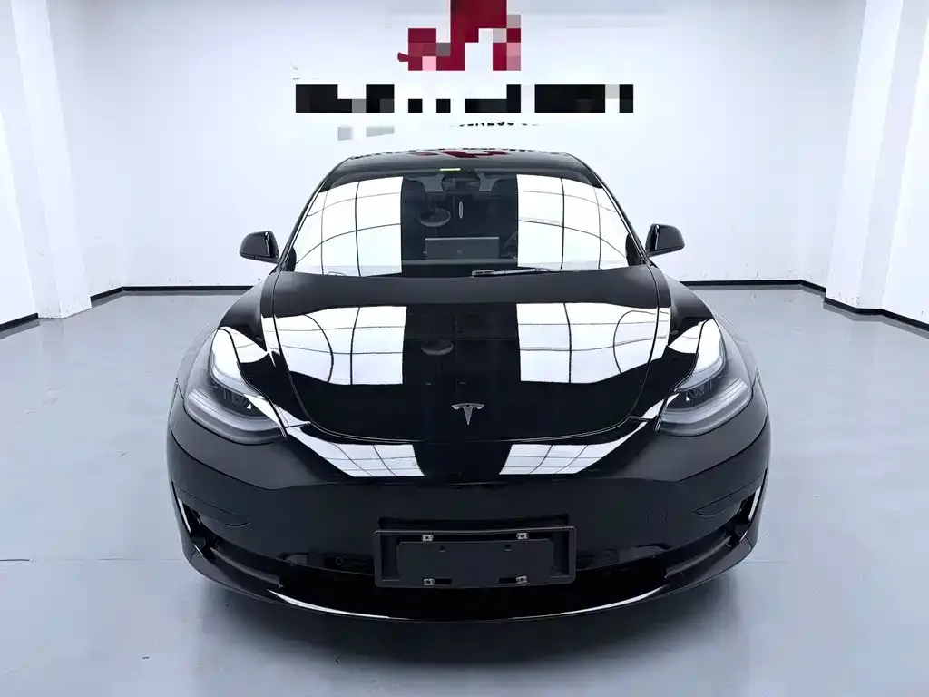Tesla Model 3 — фото 2