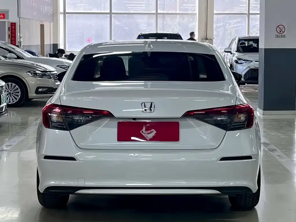 Honda Civic — фото 5