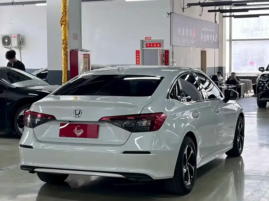 Honda Civic — фото 6