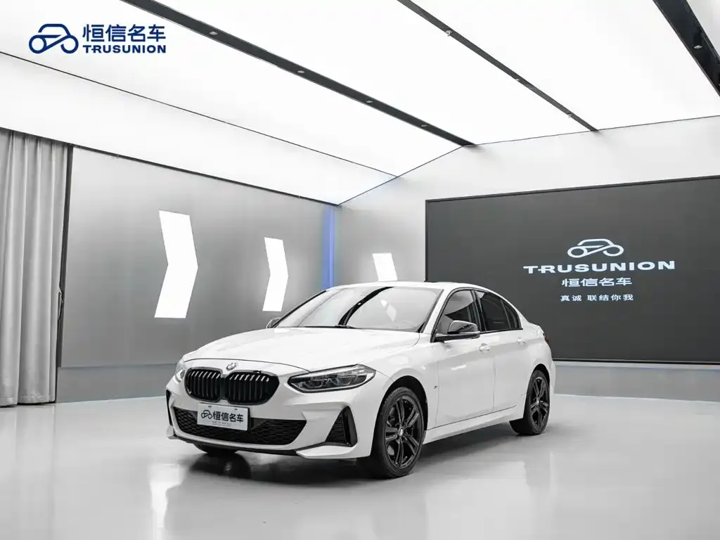 BMW 1 Series — фото 1