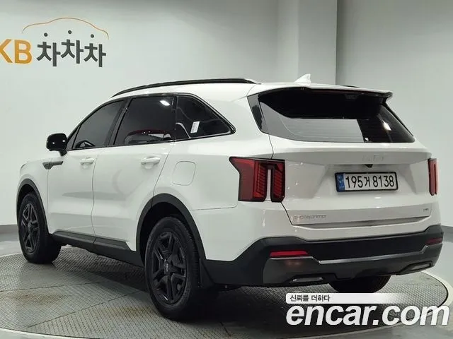 Kia Sorento — фото 7