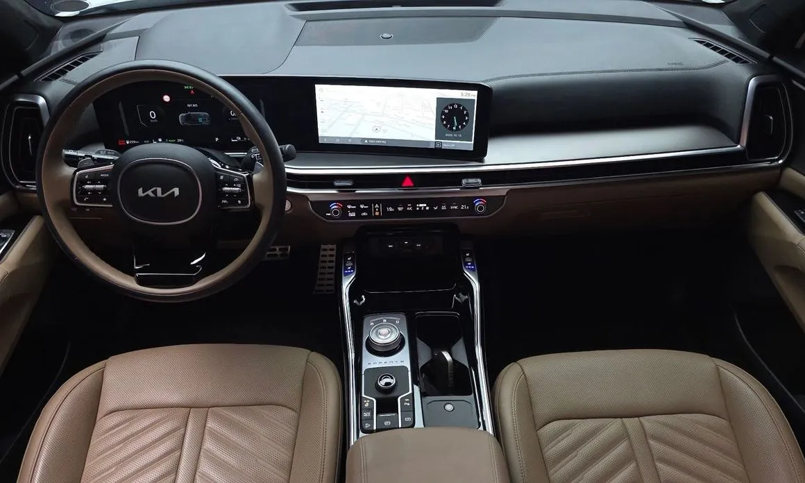 Kia Sorento — фото 10