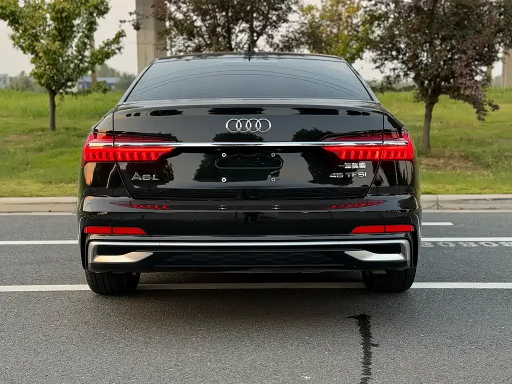 Audi A6L — фото 2