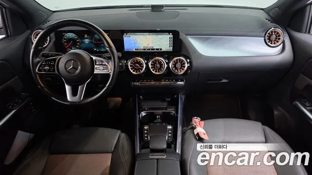 Mercedes-Benz EQA — фото 10