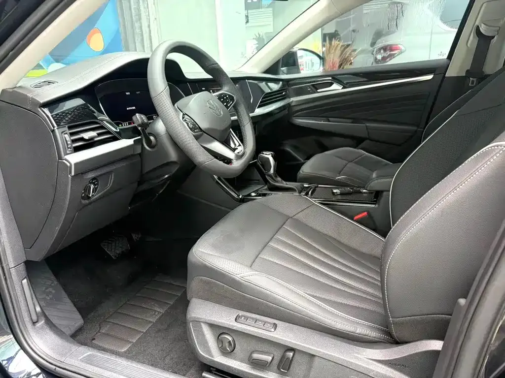 Volkswagen Passat — фото 7