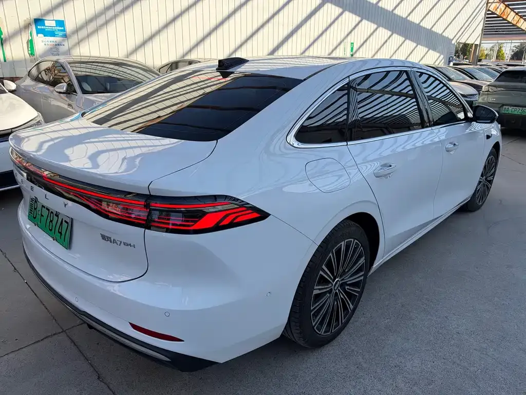 Geely Galaxy A7 EM — фото 8