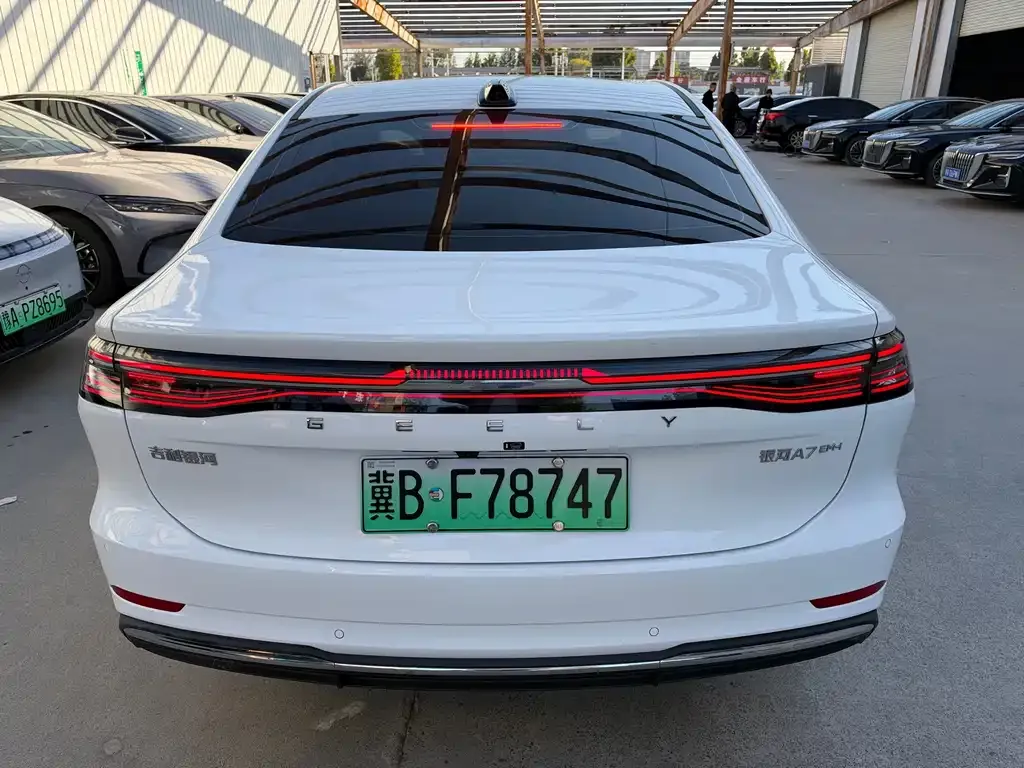 Geely Galaxy A7 EM — фото 4