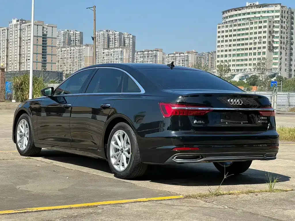 Audi A6L — фото 6