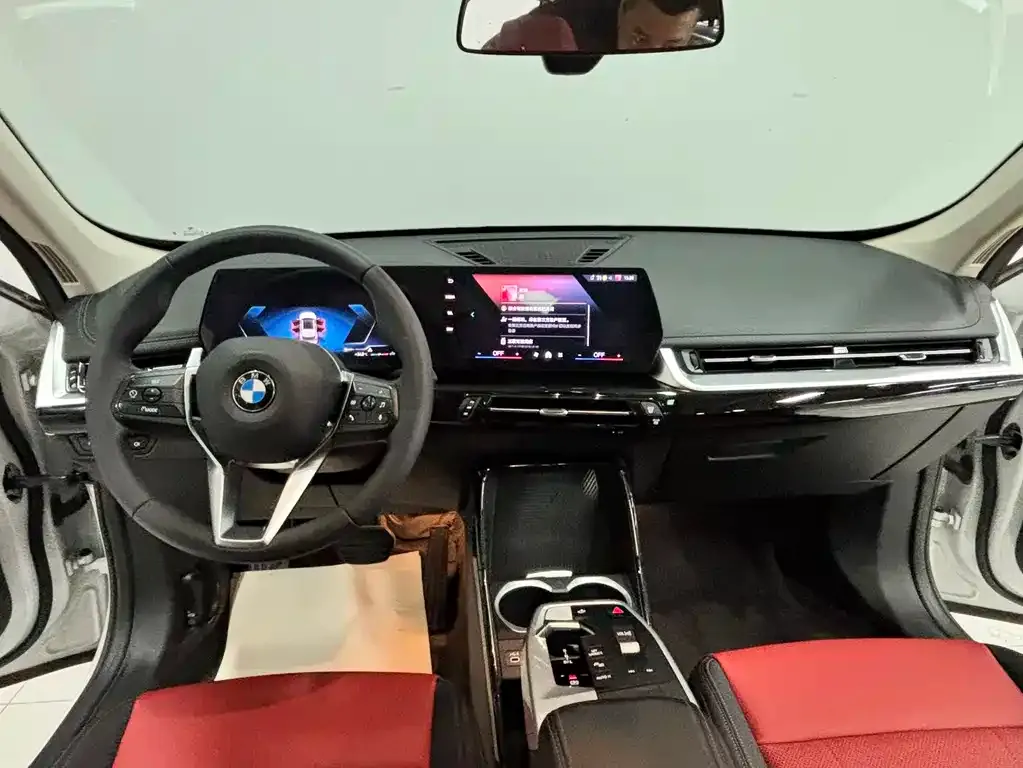 BMW X1 — фото 9