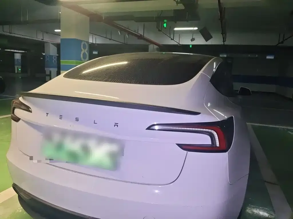 Tesla Model 3 — фото 3