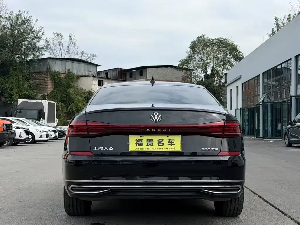 Volkswagen Passat — фото 3