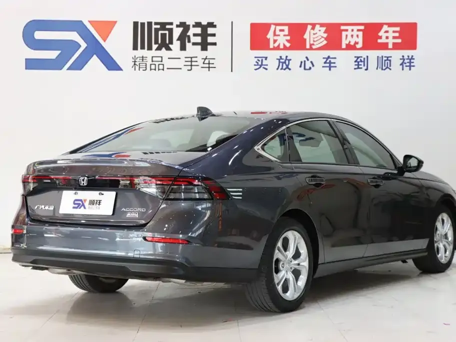 Honda Accord — фото 6