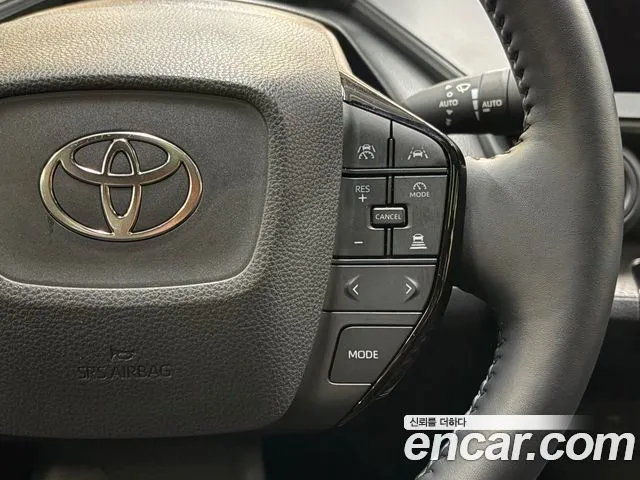 Toyota Prius — фото 6