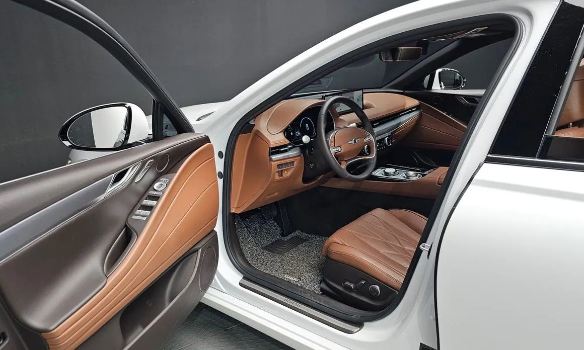 Genesis G80 — фото 9