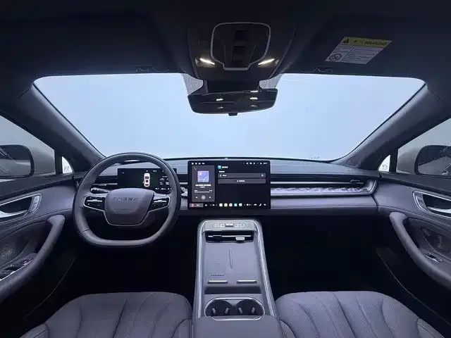 Roewe M7 DMH — фото 10
