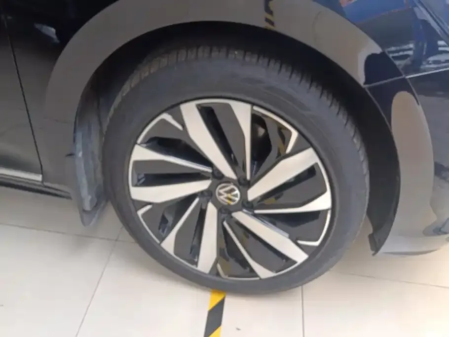 Volkswagen Passat — фото 2