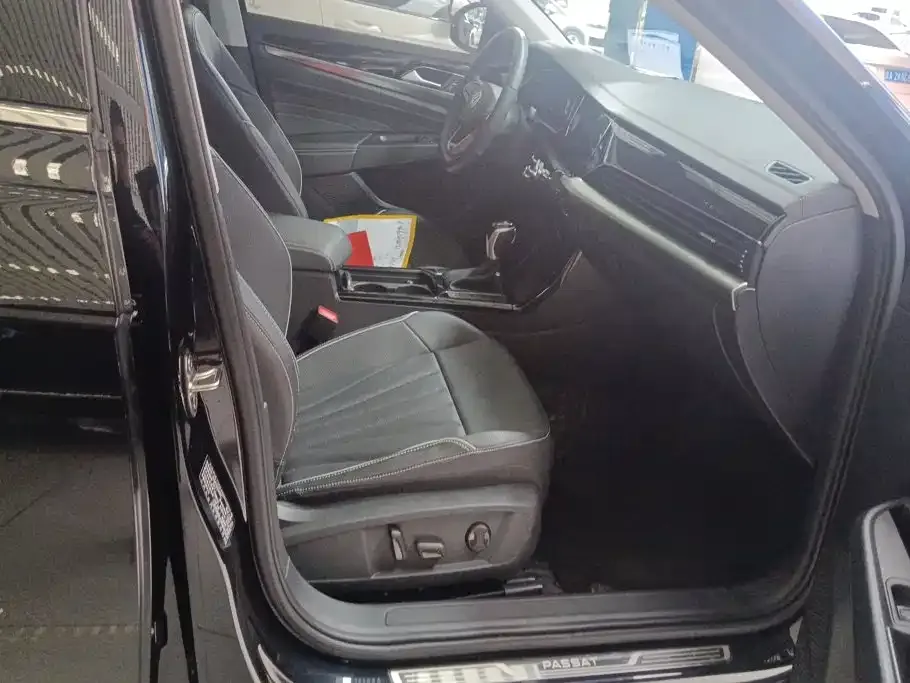 Volkswagen Passat — фото 6