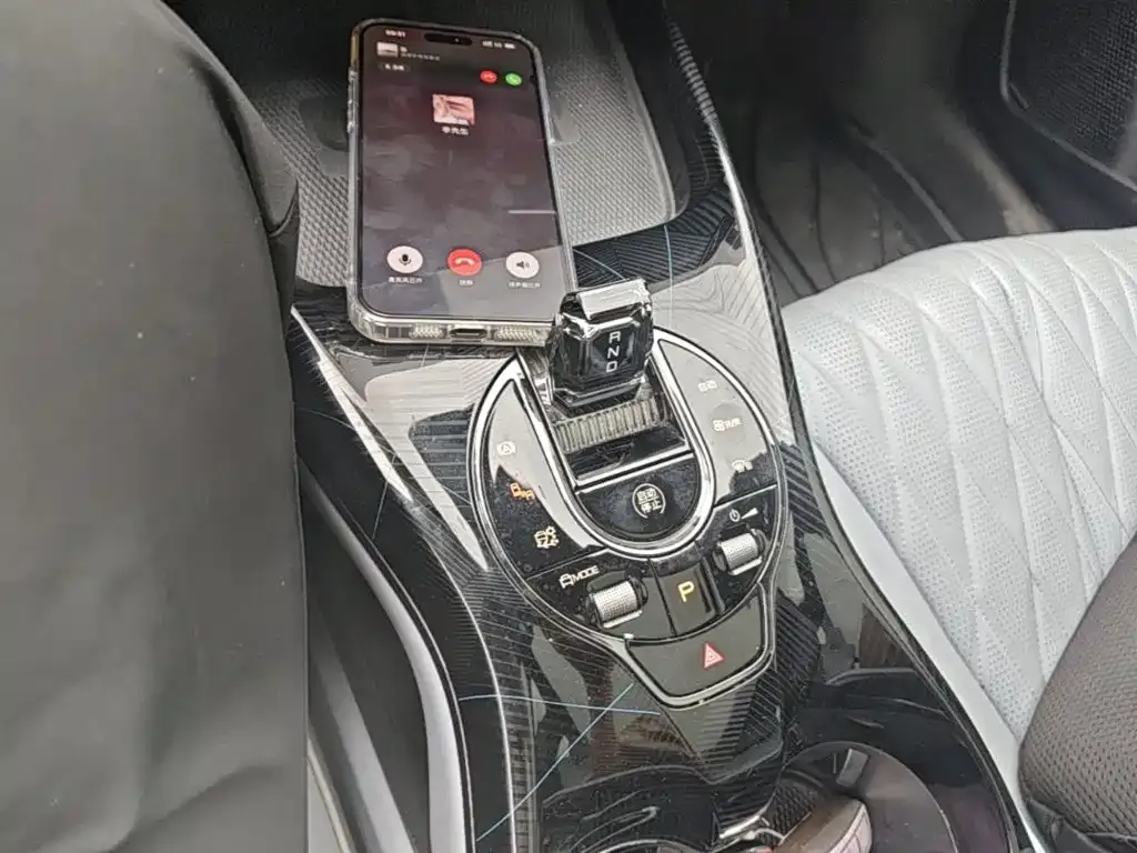 BYD Seal — фото 4