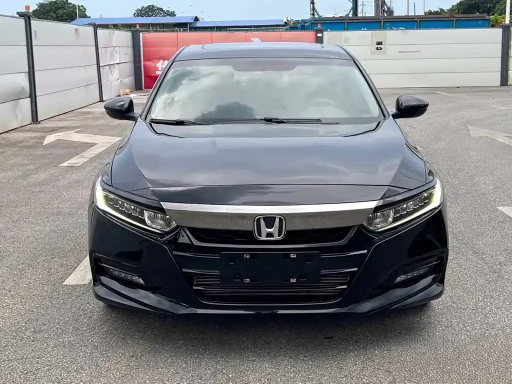 Honda Accord — фото 2