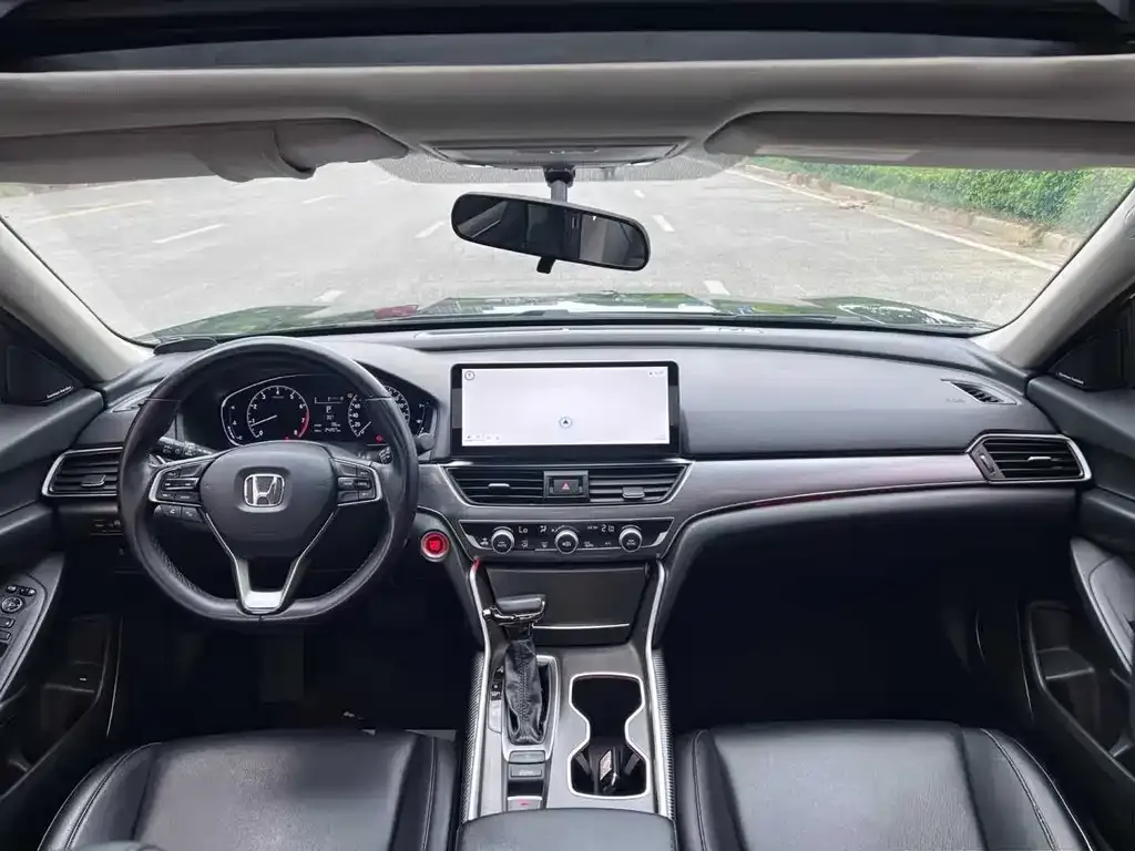 Honda Accord — фото 6