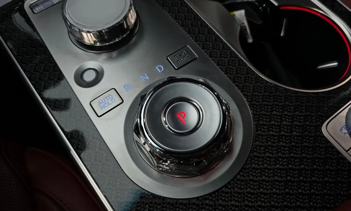 Genesis GV80 — фото 10