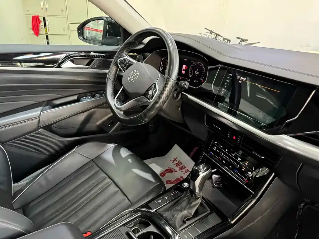 Volkswagen Passat — фото 7