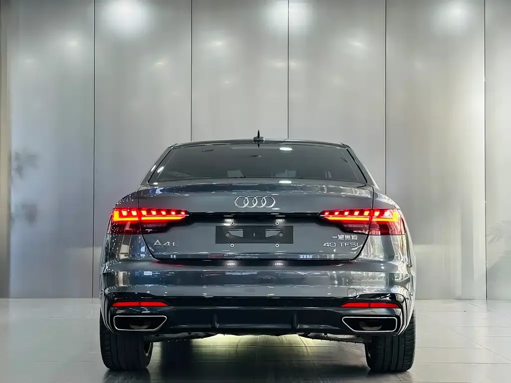 Audi A4L — фото 5